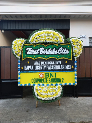 Papan Bunga Duka di Sari Rejo